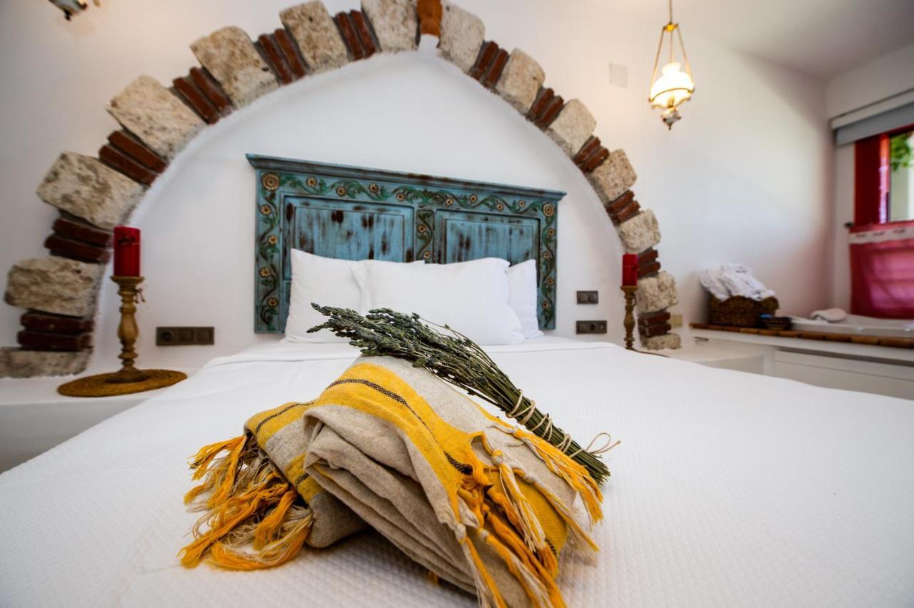 Villa Taraca Alacati Romantik Otel (Adults Only) Exterior photo