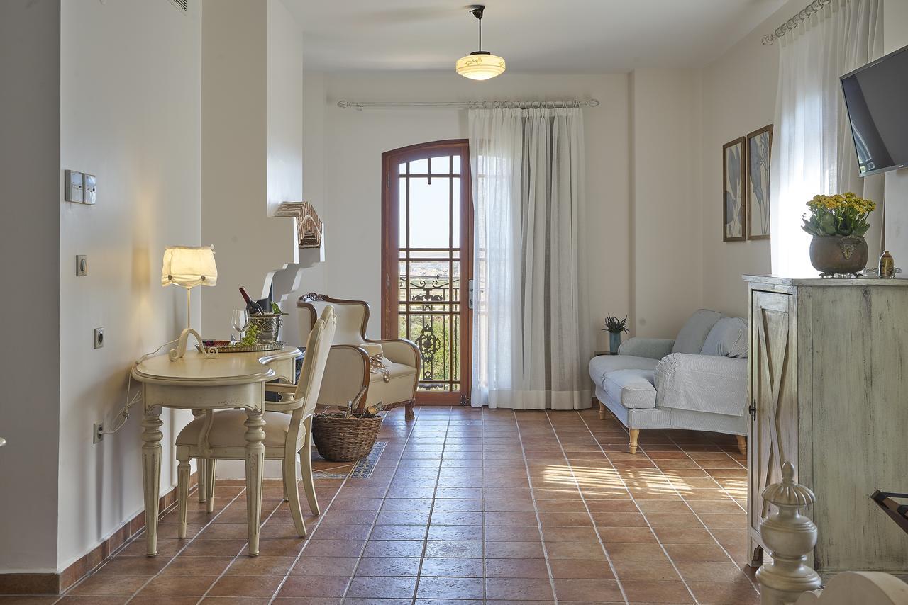 Villa Taraca Alacati Romantik Otel (Adults Only) Exterior photo